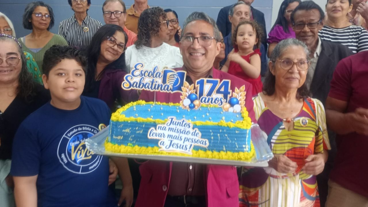 bolo aniversario 174 anos